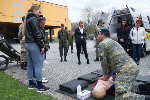 Vorschau Bild von FBM Tanner am Girlsday am 28 04 2022 in der Kaserne
St Michael /Steiermark