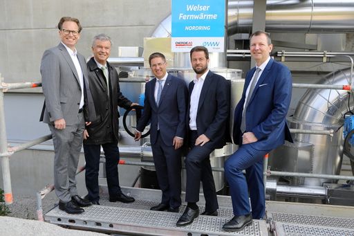  Die zweite Hauptleitung der Welser Fernwärme wurde
eröffnet.
