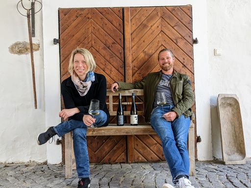  SILKE MAYER gewinnt in der Kategorie Riesling und URBAN T.
STAGÅRD in der Kategorie Grüner Veltliner