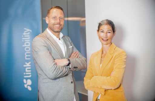  Hendrik Faasch, Managing Director von Link Mobility im DACH-Raum,
und Ulrike Mauve, Country Manager Austria, präsentieren die neue
Nachhaltigkeitsstrategie des Unternehmens.