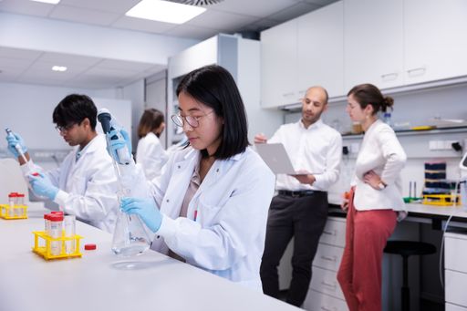 Vorschau Bild von Biotech-Start-up G.ST Antivirals starts first
clinical trial