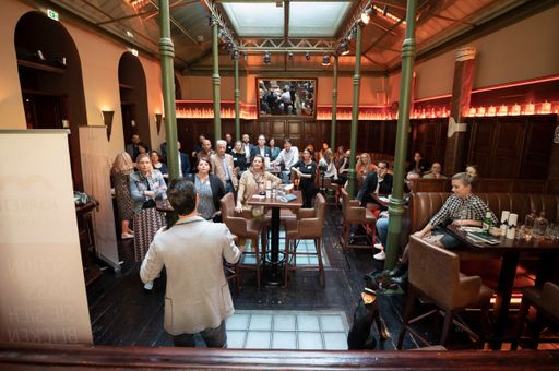 Vorschau Bild von Beim neuen Format des Marketing Club Österreich
trifft ausgelassenes Networking auf fachliche Impulse – mit
hervorragendem Debut-Abend.