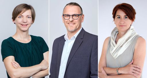 (v.l.): Katharina Schell steigt zur stv.
Chefredakteurin der APA auf, Christian Kneil ist ab sofort „Head of
Content Business“ und Birgit Egarter leitet seit 1. Mai das
APA-Sportressort