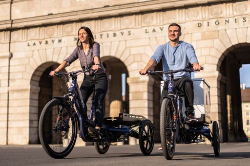 2 GLEAM Bikes bei der Fahrt