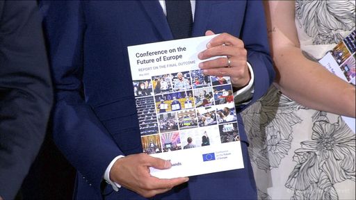 Der Abschlussbericht mit den Ergebnissen der "Konferenz zur
Zukunft Europas" wurde am 9. Mai an die Präsidentin des Europäischen
Parlaments, Roberta Metsola, Frankreichs Präsident, Emmanuel Macron,
und die Präsidentin der Europäischen Kommission, Ursula von der
Leyen, überreicht. Die Ideen der Europäerinnen und Europäer werden
nun von den EU-Organen geprüft. / Weiterer Text über ots und
www.presseportal.de/nr/159651 / Die Verwendung dieses Bildes ist für
redaktionelle Zwecke unter Beachtung ggf. genannter
Nutzungsbedingungen honorarfrei. Veröffentlichung bitte mit
Bildrechte-Hinweis.