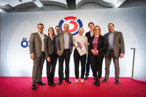 Vorschau Bild von Ö3-Verkehrsaward 2022 - Verkehrssicherheit objektiv
erfassen und verbessern: Das am Center for Low-Emission Transport
entwickelte Tool überzeugte in der Kategorie „Idee des Jahres“