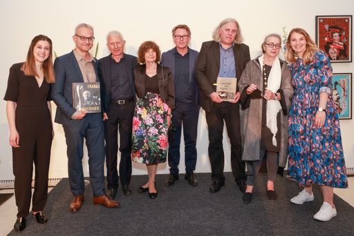 Vorschau Bild von https://www.apa-fotoservice.at/galerie/27864 v.l.n.r.: Barbara
Halbmayr, Ivan Ristić, Erich und Monika Breinsberg, Hans-Peter
Wipplinger, Michael Ponstingl, Monika Faber, Anita Halbartschlager