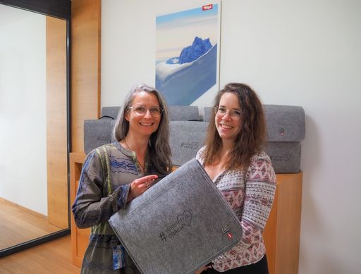 (v.l.) Katrin Perktold (GF Verband der Tiroler
Tourismusverbände) und Verena Conzatti (Verband der Tiroler
Tourismusverbände) sind die erste Anlaufstelle für Tirols
Vermieter-Coaches.