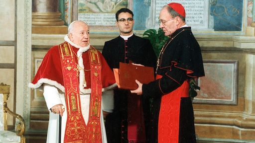 Das Wirken von Papst Johannes XXIII (Edward Asner, links) ist auf
Dialog und Versöhnung ausgerichtet. Verwendung nur in Verbindung mit
Programmkommunikation. Jede andere Nutzung ist untersagt. / Weiterer
Text über ots und www.presseportal.de/nr/55188 / Die Verwendung
dieses Bildes ist für redaktionelle Zwecke unter Beachtung ggf.
genannter Nutzungsbedingungen honorarfrei. Veröffentlichung bitte
mit Bildrechte-Hinweis.