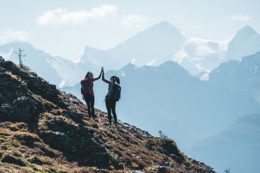 Vorschau Bild von 275 km quer durch die Nationalparkregion Hohe
Tauern.