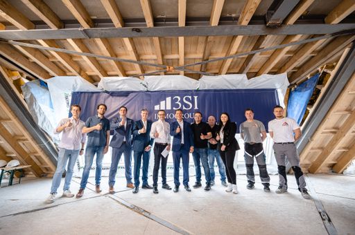 Dachgleiche: Der prachtvolle Stilaltbau “The
Heritage” in 1030 Wien nähert sich seiner Fertigstellung.