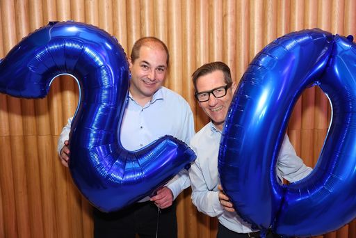 Vorschau Bild von Gerhard Hipfinger und Otto Meinhart feiern 20-jähriges
Firmenjubiläum.