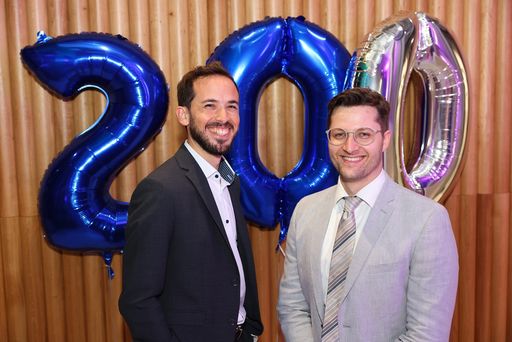 Vorschau Bild von Valentin Klausburg und Sebastian Voina-Winter sind designierte
Geschäftsführer der open200 GmbH.