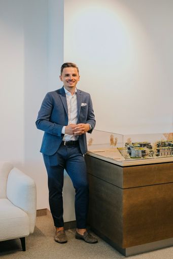 Vorschau Bild von teamneunzehn Geschäftsführer Kevin Dzieza