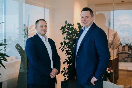 Vorschau Bild von teamneunzehn Geschäftsführer Brüder Markus und
Christoph Ringsmuth (v.l.n.r.)