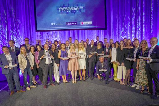 Die Preisträgerinnen und Preisträger des Awards
„Steuerberaterin und Steuerberater des Jahres 2022“.