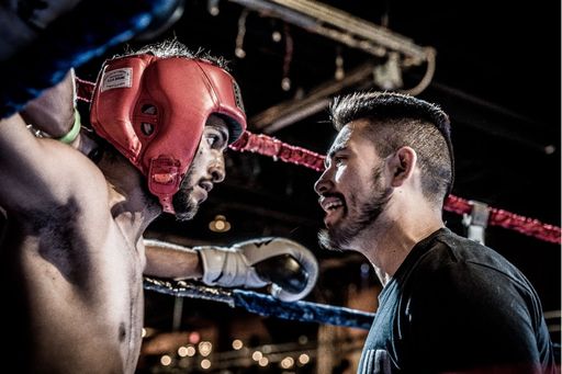 Boxtrainer motiviert Boxer im Ring / Weiterer Text über ots und
www.presseportal.de/nr/152549 / Die Verwendung dieses Bildes ist für
redaktionelle Zwecke unter Beachtung ggf. genannter
Nutzungsbedingungen honorarfrei. Veröffentlichung bitte mit
Bildrechte-Hinweis.