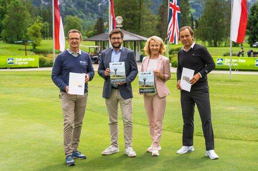  Walter Dabernig (Geschäftsführer Golfclub Zell am
See-Kaprun), Max Posch (Obmann TVB Zell am See), Renate Ecker
(Tourismusdirektorin Zell am See-Kaprun) und Thomas May
(Chefredakteur Perfect Eagle)