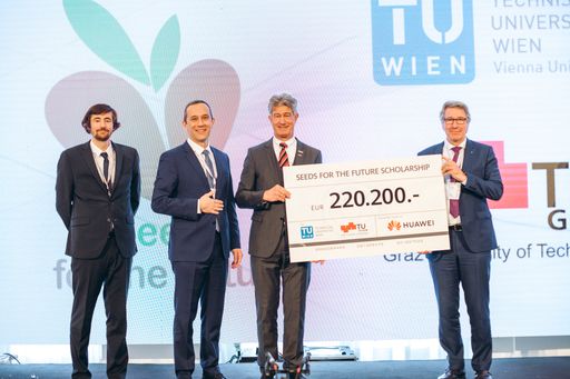 Launch des "Seeds for the Future Scholarship" am
Huawei Innovation Day 2021