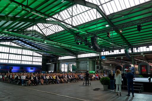 Vorschau Bild von ÖBB Werkstätten in Simmering als beeindruckender
Veranstaltungsort.