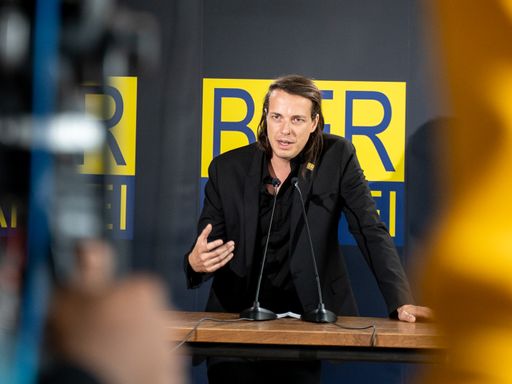Dominik Wlazny (Marco Pogo) bei der Pressekonferenz am 13.06.2022