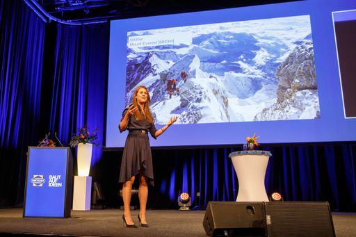 Vorschau Bild von Keynote: Extrembergsteigerin Anja Blacha beim DIALOG.FORUM der
Swietelsky AG
