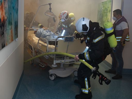 Vorschau Bild von Ein bettlägeriger Patient muss schnellstens
evakuiert werden.