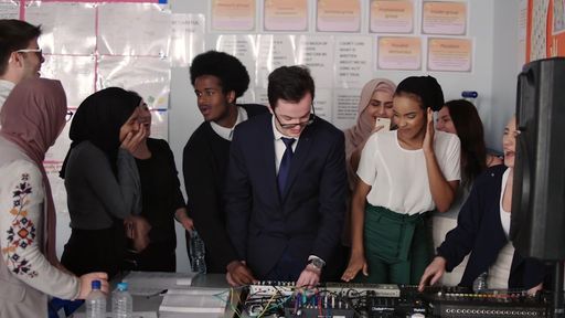 Vorschau Bild von Everybody in the Place - An Incomplete History of Britain
1984-1992. Jeremy Deller, 2018 Courtesy of the artist and The Modern
Institute, Toby Webster Ltd, Glasgow