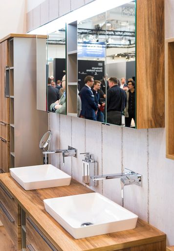  Impression von der SHK ESSEN 2018 --- 06-03-2018/Essen/Germany
Foto:Rainer Schimm/©MESSE ESSEN GmbH --- Zulässige Nutzung: Der
Nutzer erhält an dem Bild ein einfaches Nutzungsrecht,
ausschließlich für eine redaktionelle, journalistische
Berichterstattung - in Online- und Printmedien, Film und TV über die
MESSE ESSEN, eine Veranstaltung der MESSE ESSEN oder eine auf dem
Messegelände der MESSE ESSEN stattfindenden Veranstaltung. /
Weiterer Text über ots und www.presseportal.de/nr/50637 / Die
Verwendung dieses Bildes ist für redaktionelle Zwecke unter
Beachtung ggf. genannter Nutzungsbedingungen honorarfrei.
Veröffentlichung bitte mit Bildrechte-Hinweis.