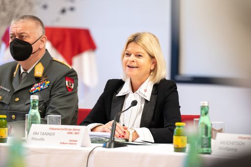 Vorschau Bild von Rossauer Kaserne, Wien, Österreich...HGM-Beirat am
11. März 2022.....Foto: BMLV/Laura HEINSCHINK