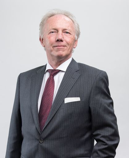 Brunners Ziel für seine Kandidatur als Bundespräsident:
„Präsident des Volkes und nicht des Systems“ und jedenfalls kein
Schweigepräsident zu werden.