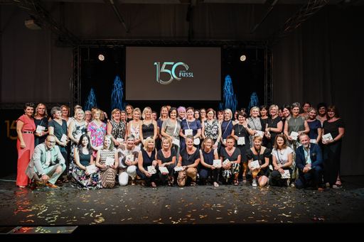 Vorschau Bild von 150 Jahre Fussl Modestraße, Mitarbeiterehrungen