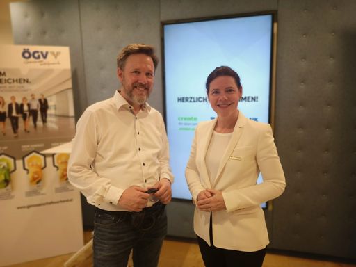 Vorschau Bild von Christoph Schmidt-Martensson, CEO & Gründer von
CREATE und Dr. Barbara Czak-Pobeheim, Geschäftsführerin der
Volksbank Akademie