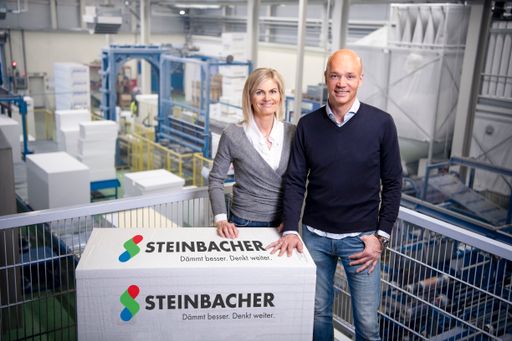  Mag. Ute Steinbacher und Mag. Roland Hebbel schlagen sich wacker
in der Krise und erwirtschaften mit ihren 460 MitarbeiterInnen im GJ
2021/22 ein deutliches Plus.