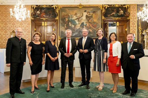 Vorschau Bild von Das neue Team der Steiermärkischen Landesregierung