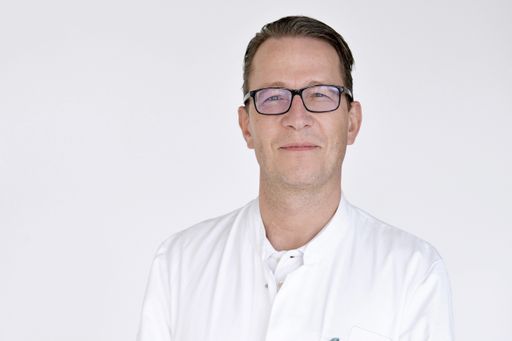  Prim. Dr. Peter Ostertag