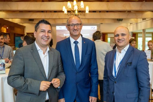 Vorschau Bild von Sozial und ökologisch nachhaltige Unternehmen im
Fokus privater Investor:innen