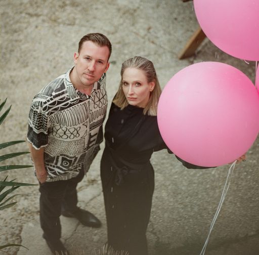 Vorschau Bild von Schauspielerin und Festivalleiterin Anna-Eva Köck &
Architekt Gregor Schindler