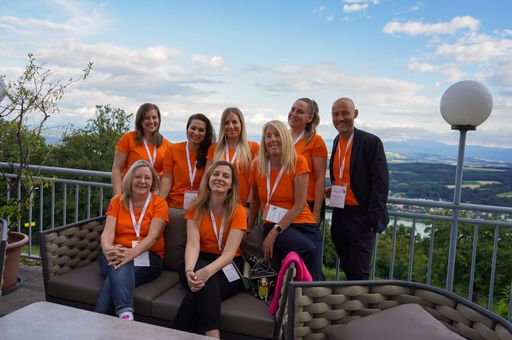 Vorschau Bild von Die seminargos freuen sich schon auf die geladenen
Hotelier und Mit-Gastgeber der wichtigsten Seminarhotels.