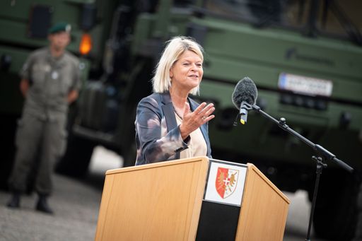 Verteidigungsministerin Klaudia Tanner