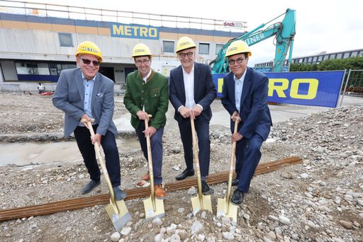 METRO Salzburg Spatenstich Umbau