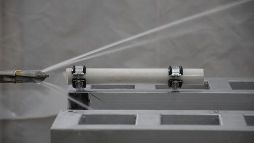  Musterglasrohr verblockt mit Elektriker Gips - vor
der Reinigung