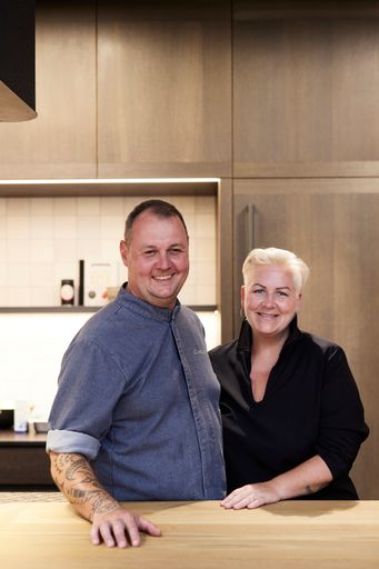  Stefanie und Christian METZGER werden ab 2023 als
General Managerin bzw. Küchenchef das Haus mit ihrer Herzlichkeit
und Professionalität leiten.