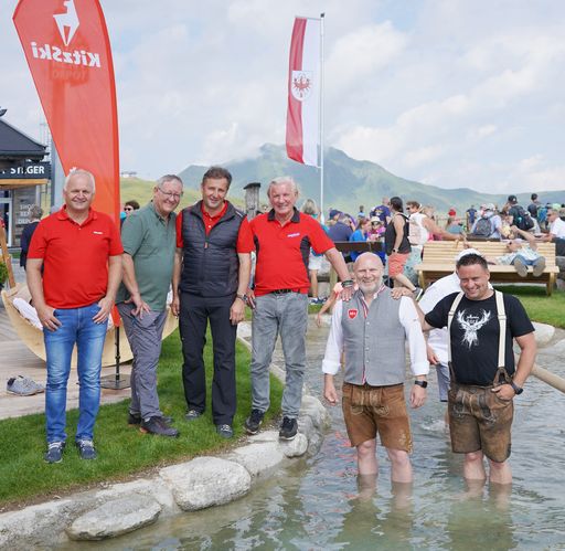 Das Sommererlebnis Resterkogel mit Wasserlehrpfad
am Speichersee wurde mit über 3.000 Gästen im Rahmen des Bergfestes
Resterkogel eröffnet.