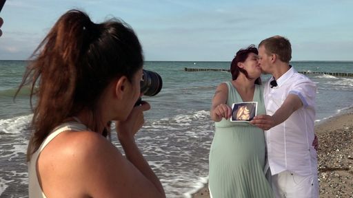 Vorschau Bild von Nicole und René bei einem Fotoshooting am Strand / Weiterer Text
über ots und www.presseportal.de/nr/6605 / Die Verwendung dieses
Bildes ist für redaktionelle Zwecke unter Beachtung ggf. genannter
Nutzungsbedingungen honorarfrei. Veröffentlichung bitte mit
Bildrechte-Hinweis.