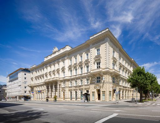 Historisches Baujuwel im neuen Glanz: Die IFA AG
revitalisierte das Palais Faber als Prime Investment für 264 private
Anleger:innen.