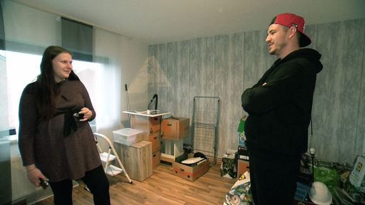 In zehn Wochen ist der Geburtstermin für Lavinias Baby. Sie und
Tim richten ihre neue Wohnung ein. / Weiterer Text über ots und
www.presseportal.de/nr/6605 / Die Verwendung dieses Bildes ist für
redaktionelle Zwecke unter Beachtung ggf. genannter
Nutzungsbedingungen honorarfrei. Veröffentlichung bitte mit
Bildrechte-Hinweis.