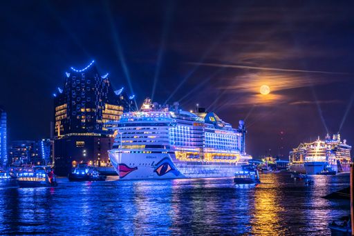 Impressionen der Hamburg Cruise Days 2019 / Weiterer Text über
ots und www.presseportal.de/nr/114213 / Die Verwendung dieses Bildes
ist für redaktionelle Zwecke unter Beachtung ggf. genannter
Nutzungsbedingungen honorarfrei. Veröffentlichung bitte mit
Bildrechte-Hinweis.