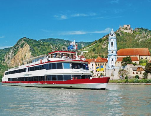 MS Dürnstein vor Dürnstein