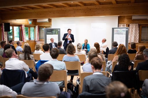 Totschnig beim Forum Alpbach: Ernährung ist ein globales
Sicherheitsthema